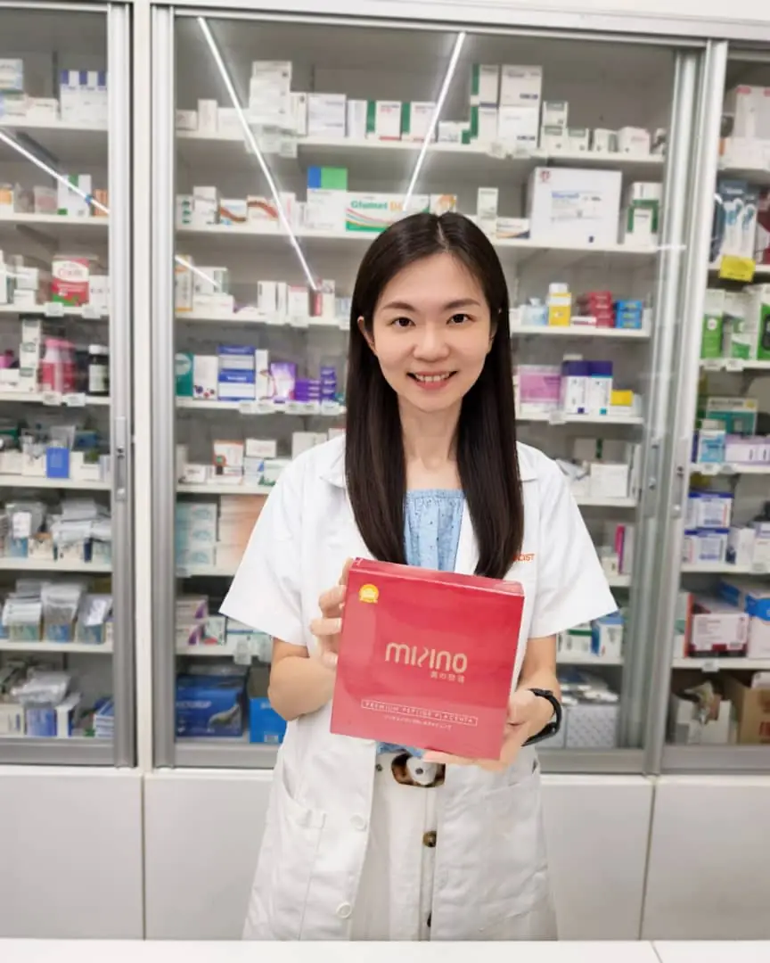 Mizino Static supplements ad: Social-proof ad for a pharmacist recommending it from behind the counter