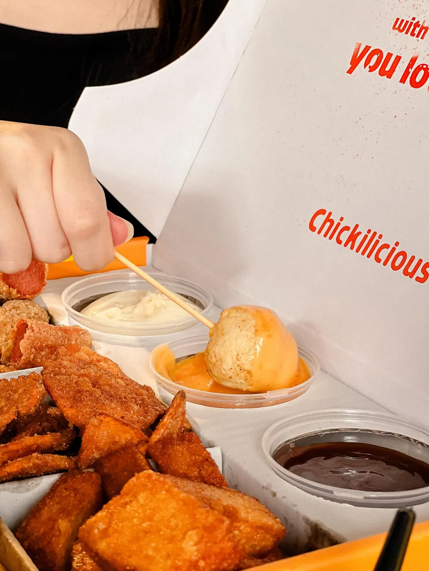 Chickilicious Carousel food and beverage ad: Lifestyle ad for sharing a snack box with someone you love, frame 5 of 5
