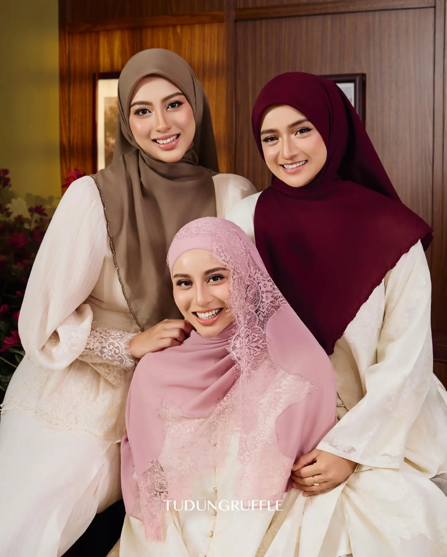 Tudung Ruffle Carousel muslimah fashion ad: Showcase ad for four lace tudung picked for your Raya outfit, frame 1 of 5
