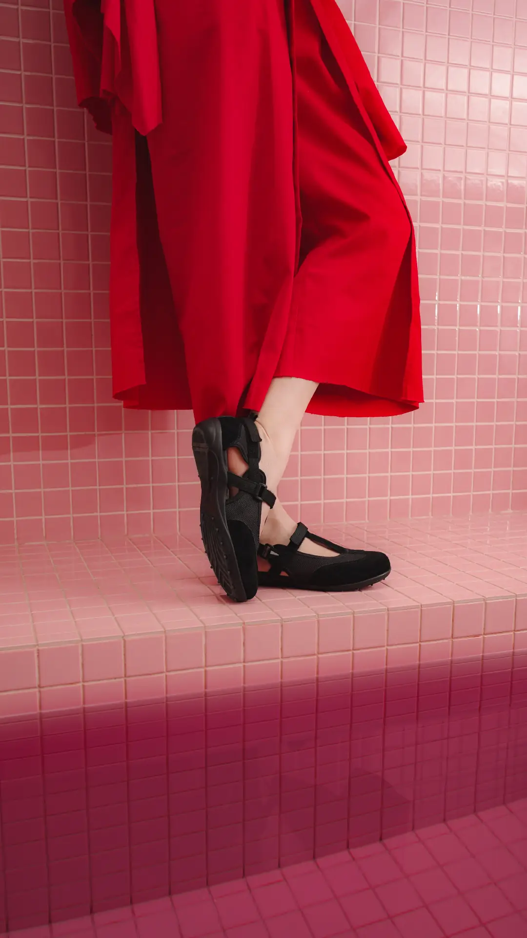 Hijack Sandals Dynamic fashion ad: Showcase ad for the new Flo Mary Jane styled against red