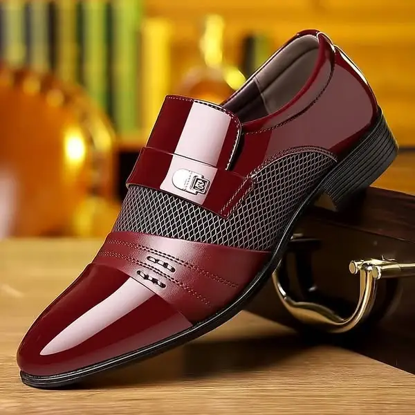 Yanglc.shop Static fashion ad: Showcase ad for luxury slip-on dress shoes with cash on delivery