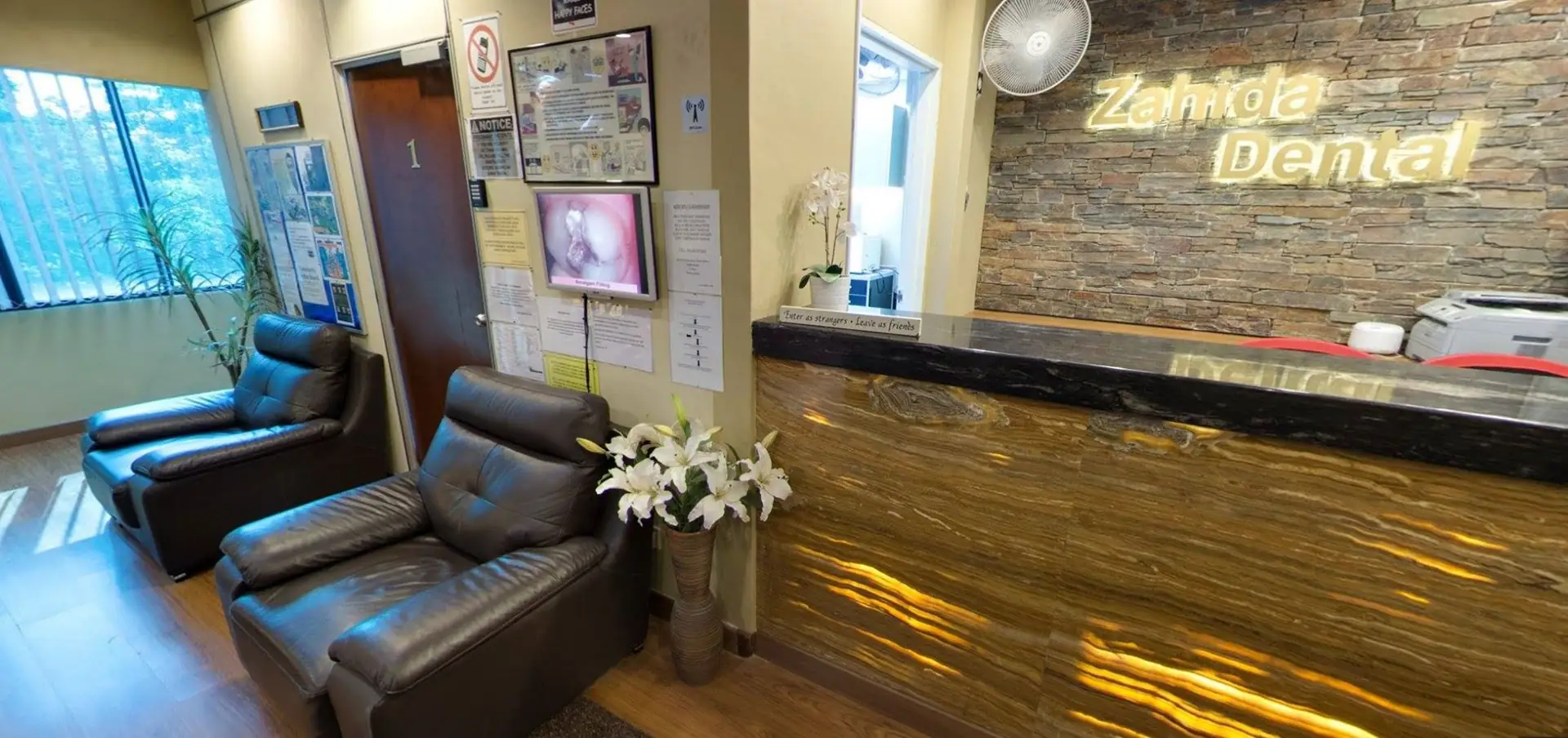 Klinik Pergigian Zahida, Shah Alam Static dental clinics ad: Showcase ad for zahida Dental