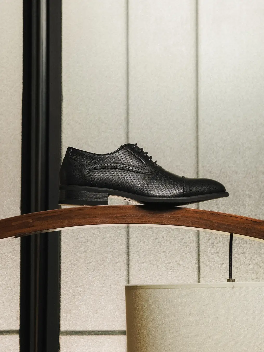 Zeve Shoes Carousel fashion ad: Showcase ad for dress shoes designed for today’s gentleman, frame 3 of 4