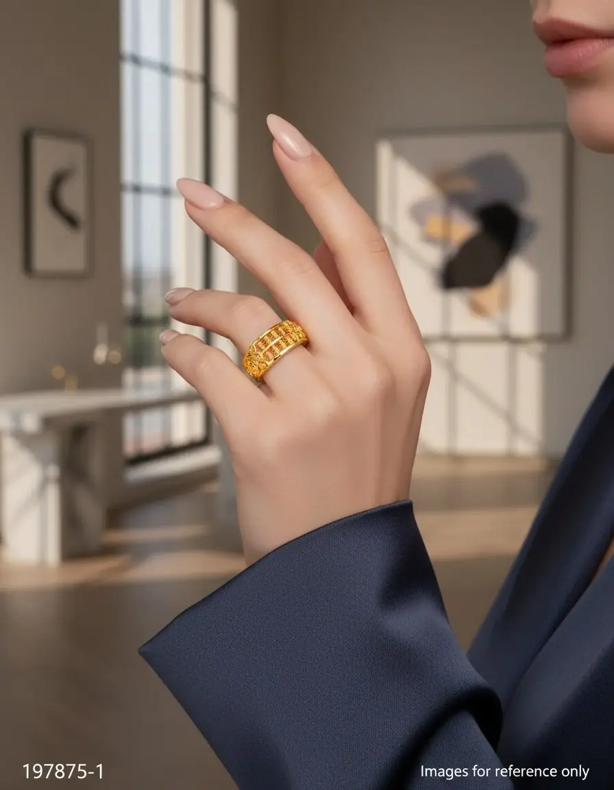 多得金庄 Carousel jewellery and watches ad: Showcase ad for gold abacus rings as a prosperity statement, frame 2 of 2
