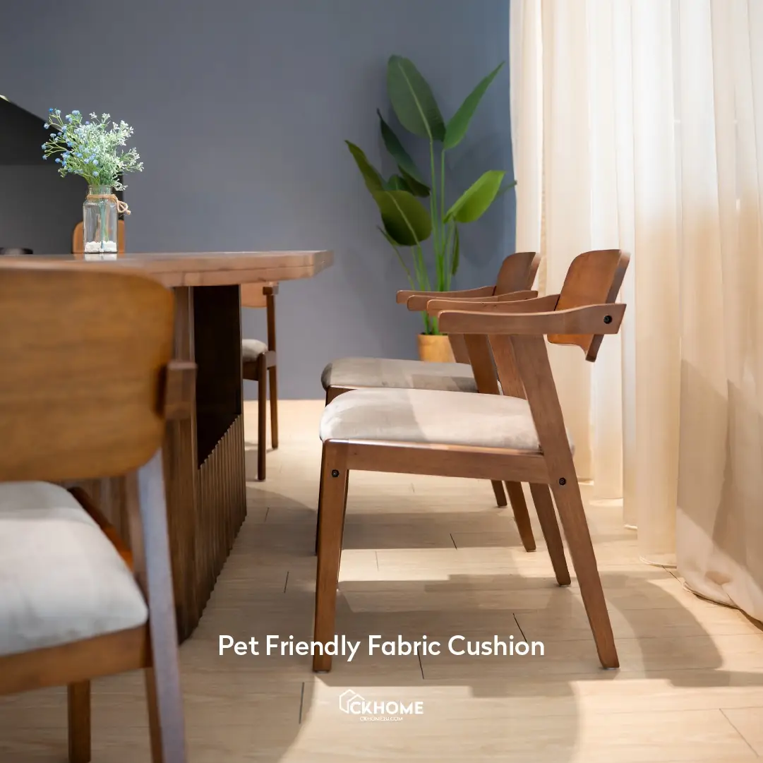 Ckhome2u Carousel home and living ad: Showcase ad for the Alku solid rubberwood 1+1+4 dining set, frame 2 of 6